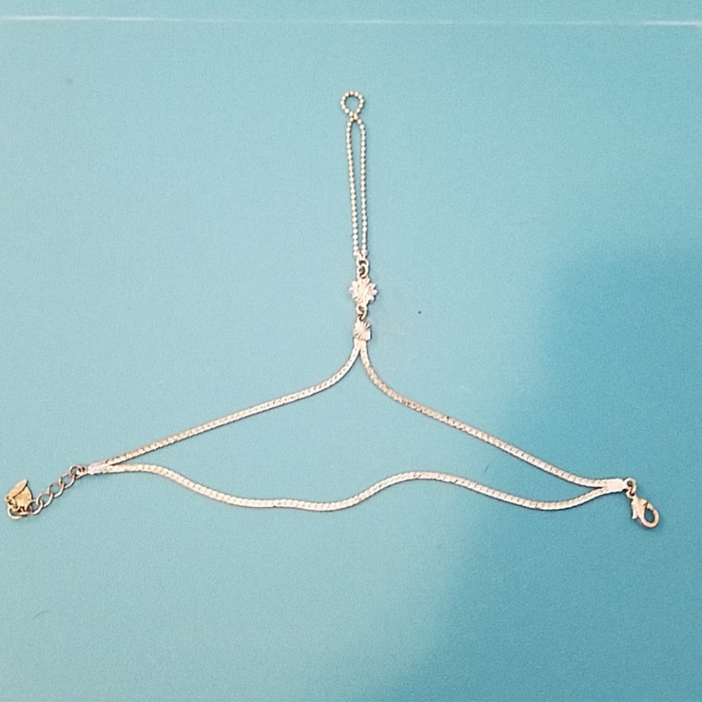 Full hand bracelet